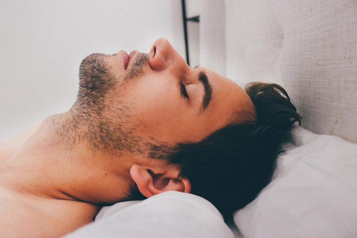 Апноэ во сне вызывает задержку дыхания более 10 секунд