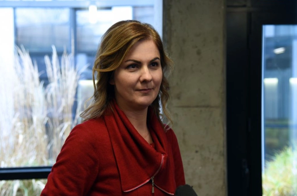 Джоанна Яюс. Джоанна Яюс.