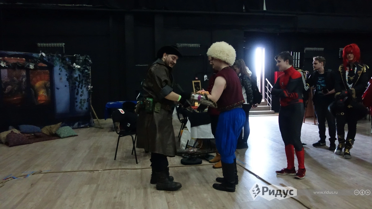 На этом отгороженном участке бойцы могли выпустить пар в поединке. На этом отгороженном участке бойцы могли выпустить пар в поединке.