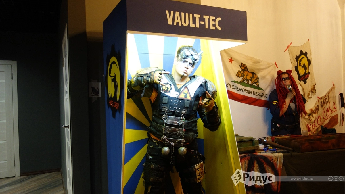 По словам мастеров, этот стенд они сделали за день. По словам мастеров, этот стенд они сделали за день.