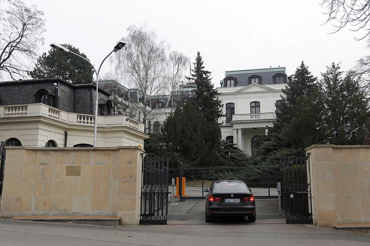 Здание посольства РФ в Праге. © AP/TASS
