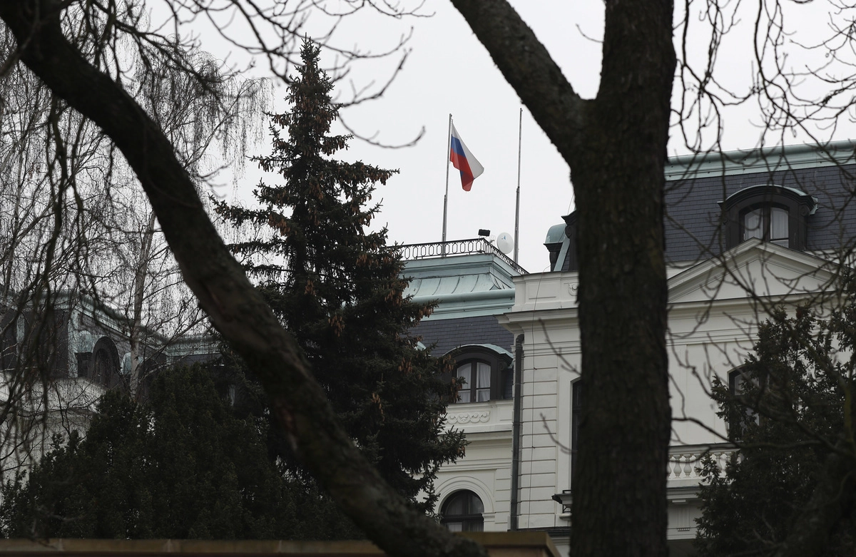 Посольство РФ в Праге.