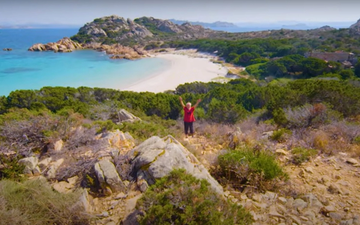 Мужчина узнал, что смотритель острова собирается уйти на пенсию и предложил заменить его