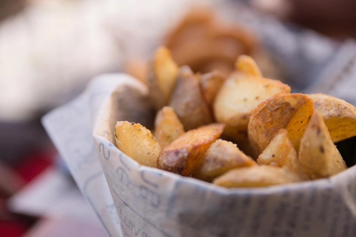 В ста граммах картофеля содержится 568 мг калия