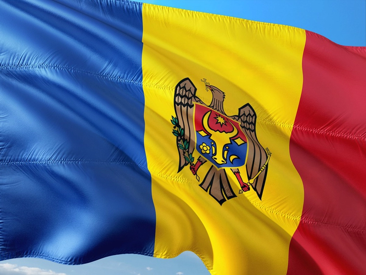 Флаг Молдавии.