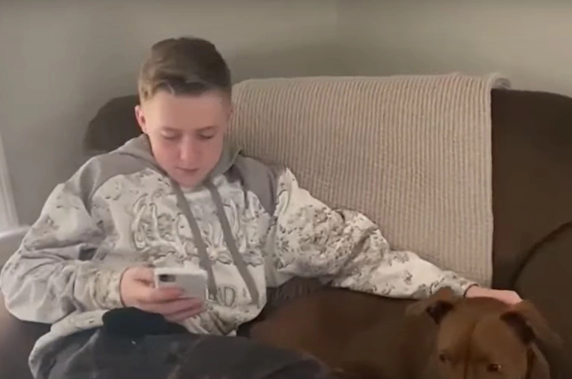 Кэйден Котнуар.