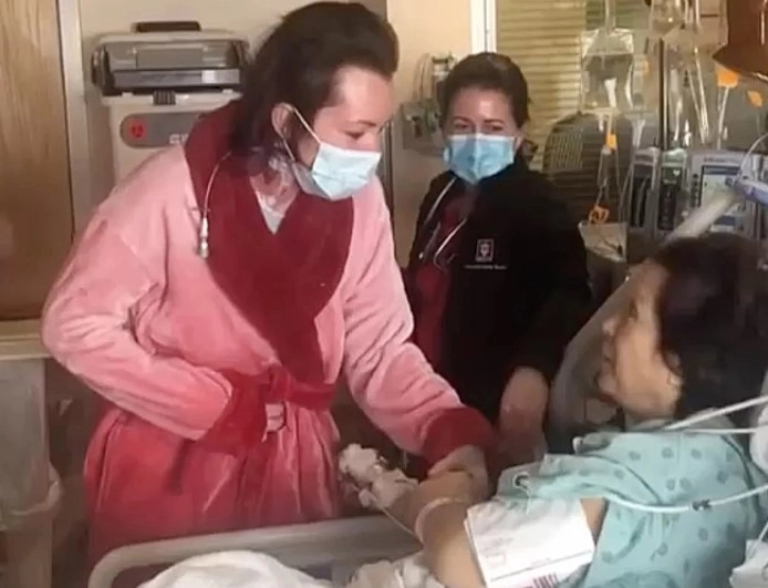 15 февраля матери и дочери провели успешную операцию по пересадке печени