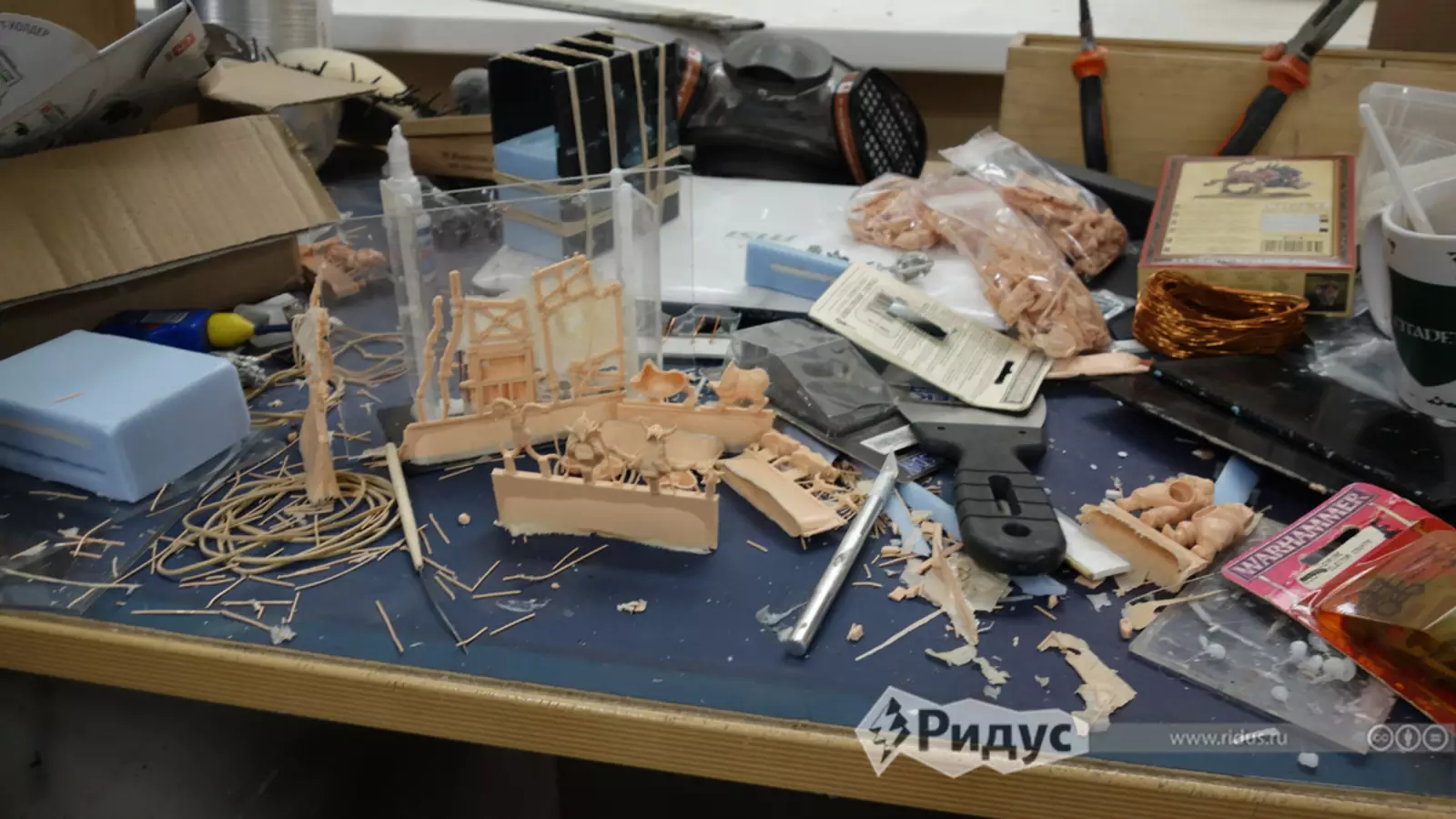 Тренировка моторики рук или что-то для будущего фестиваля? Там и увидим. Тренировка моторики рук или что-то для будущего фестиваля? Там и увидим.