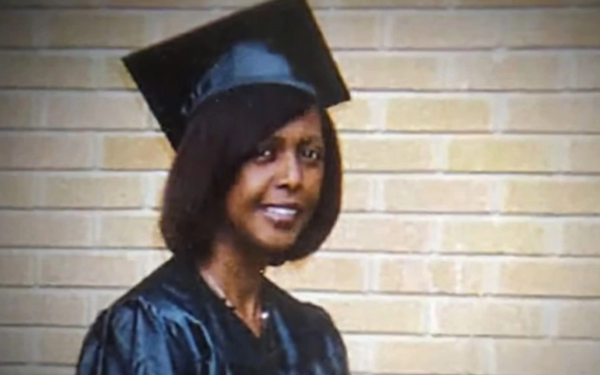Спустя девять лет упорного и изнурительного труда Ванда окончила государственный университет Сэма Хьюстона со степенью бакалавра