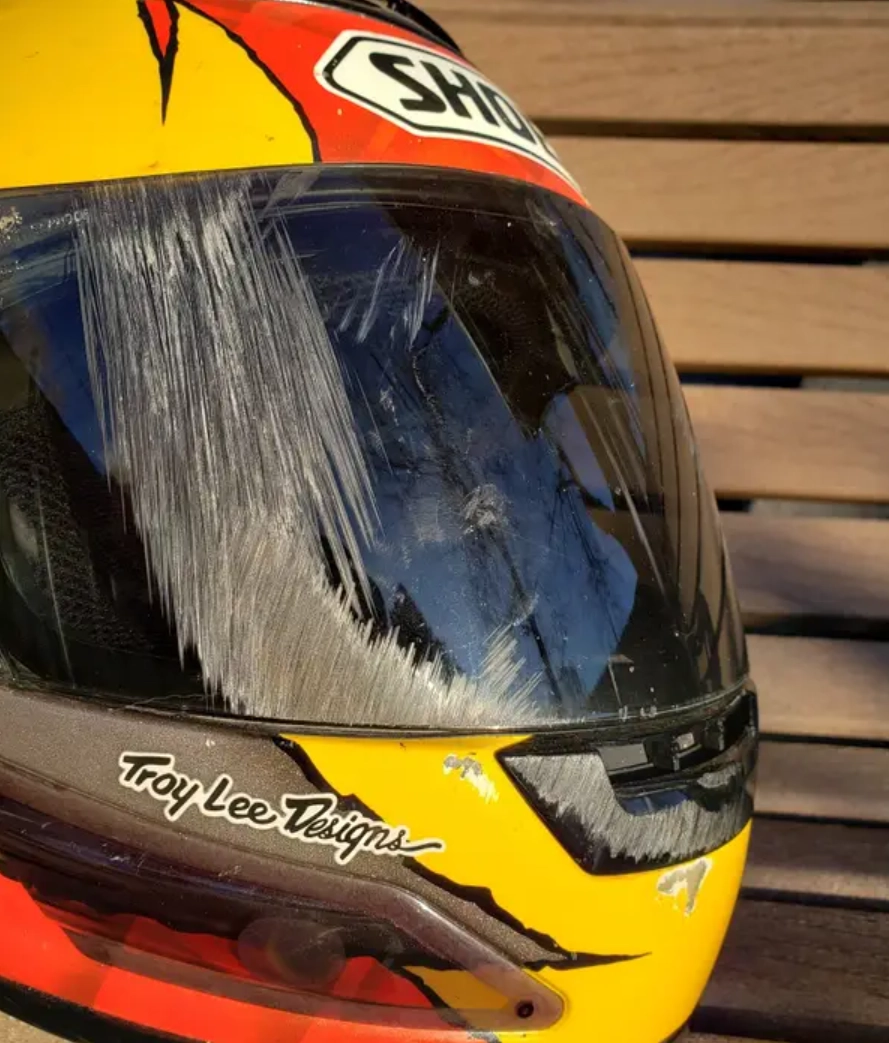 Взял весь урон на себя. 