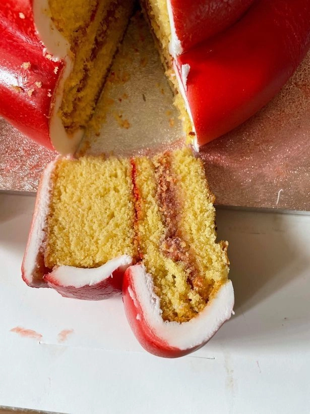 Торт оказался не только некрасивым, но и невкусным