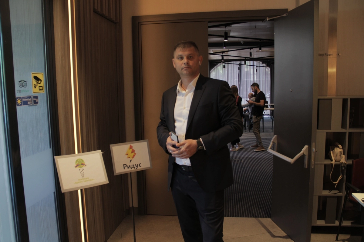 Александр Александровский