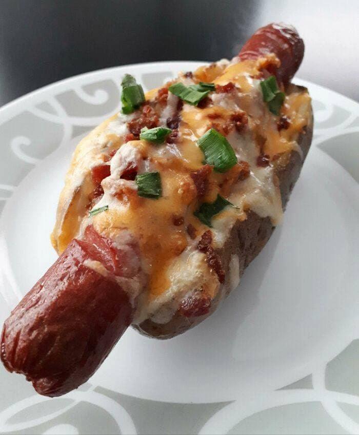 Обязательно попробуйте использовать картошку вместо булки для хот-дога. Обязательно попробуйте использовать картошку вместо булки для хот-дога.