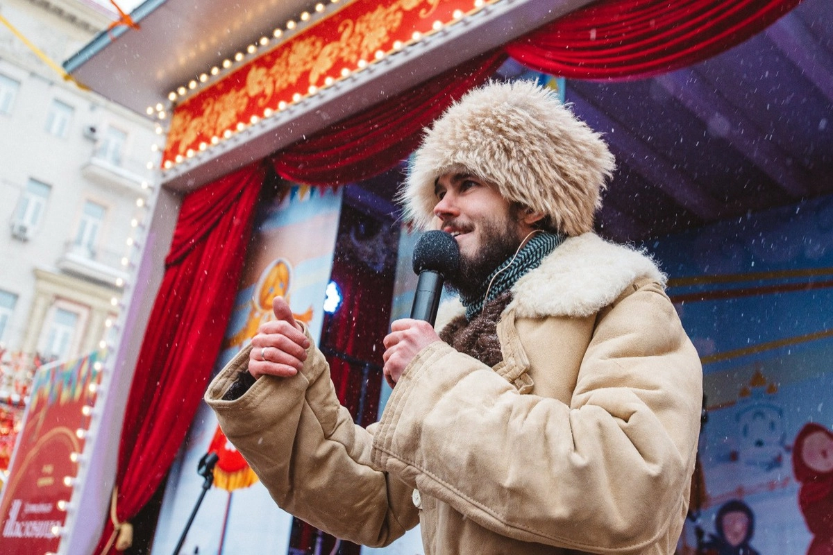 участники русских народных игр. участники русских народных игр.