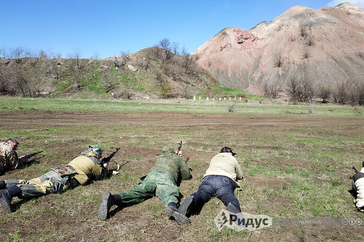 Стрельба по мишеням из положения лежа. Стрельба по мишеням из положения лежа.