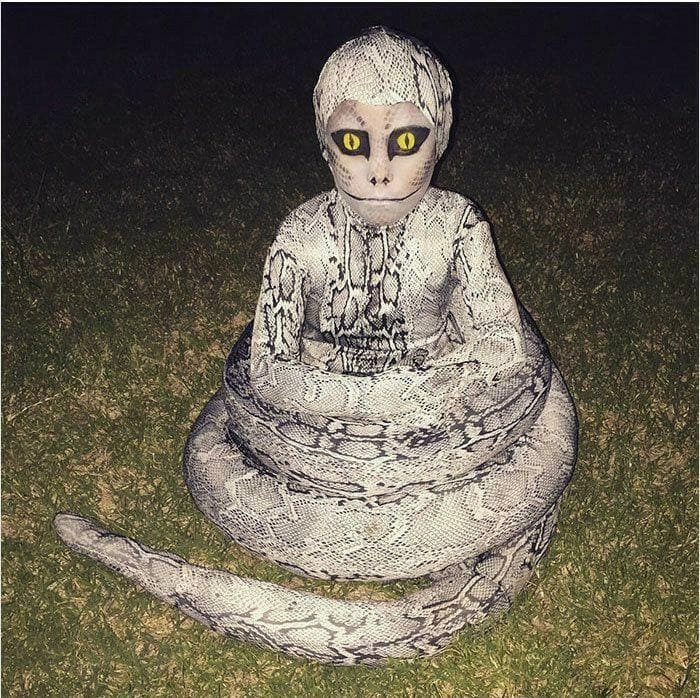 Костюм змеи на Хэллоуин. 