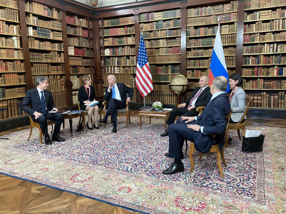 Российская и американская делегации в Женеве.