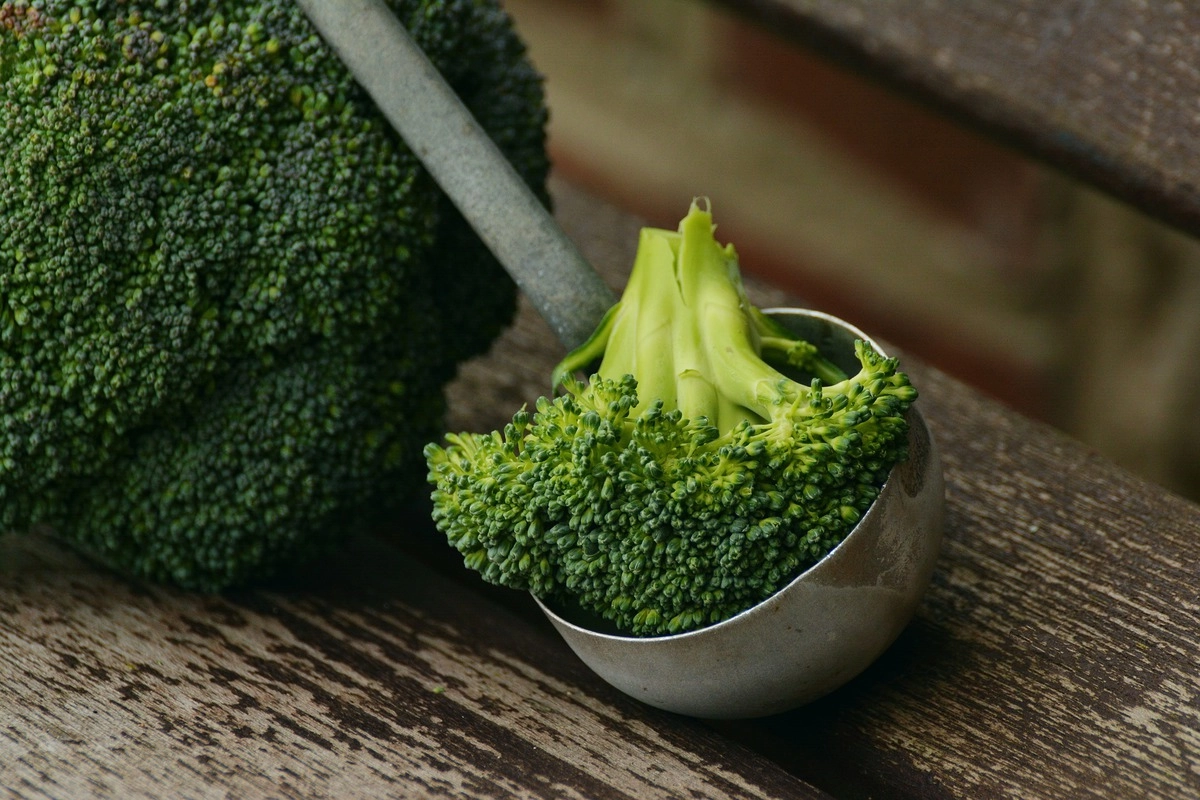 Этот простой и доступный крестоцветный овощ содержит много важных для организма полезных веществ