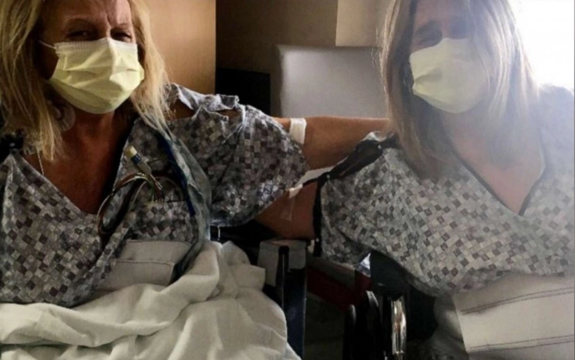 Операция прошла успешно, после чего женщины крепко подружились и теперь называют друг друга «сестрами по почкам»