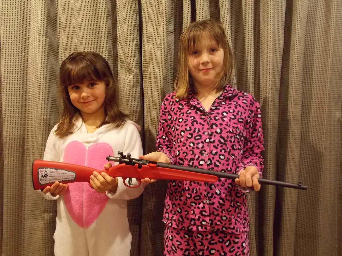 Дети с оружием Дети с оружием