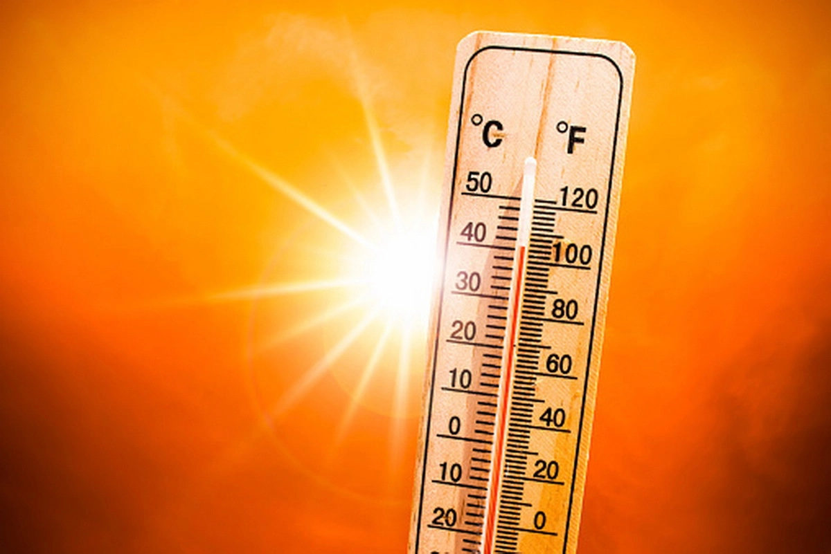 Установившаяся жара может быть опасна для здоровья.