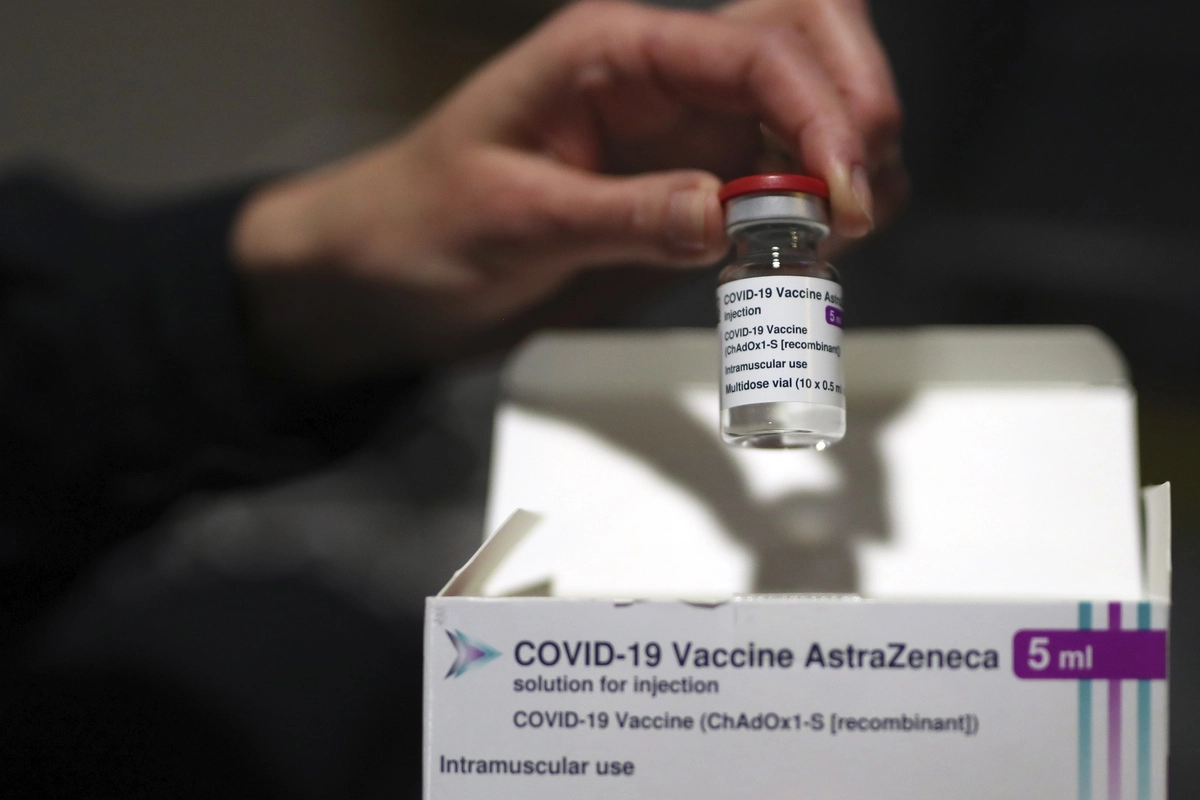 Упаковка с вакциной © AP/TASS