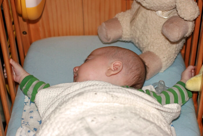 “Спит как младенец”. Все родители подтвердят, насколько эта фраза лишена смысла. 