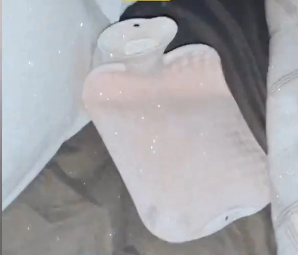 Как ни странно, но для борьбы с жарой вам понадобится грелка