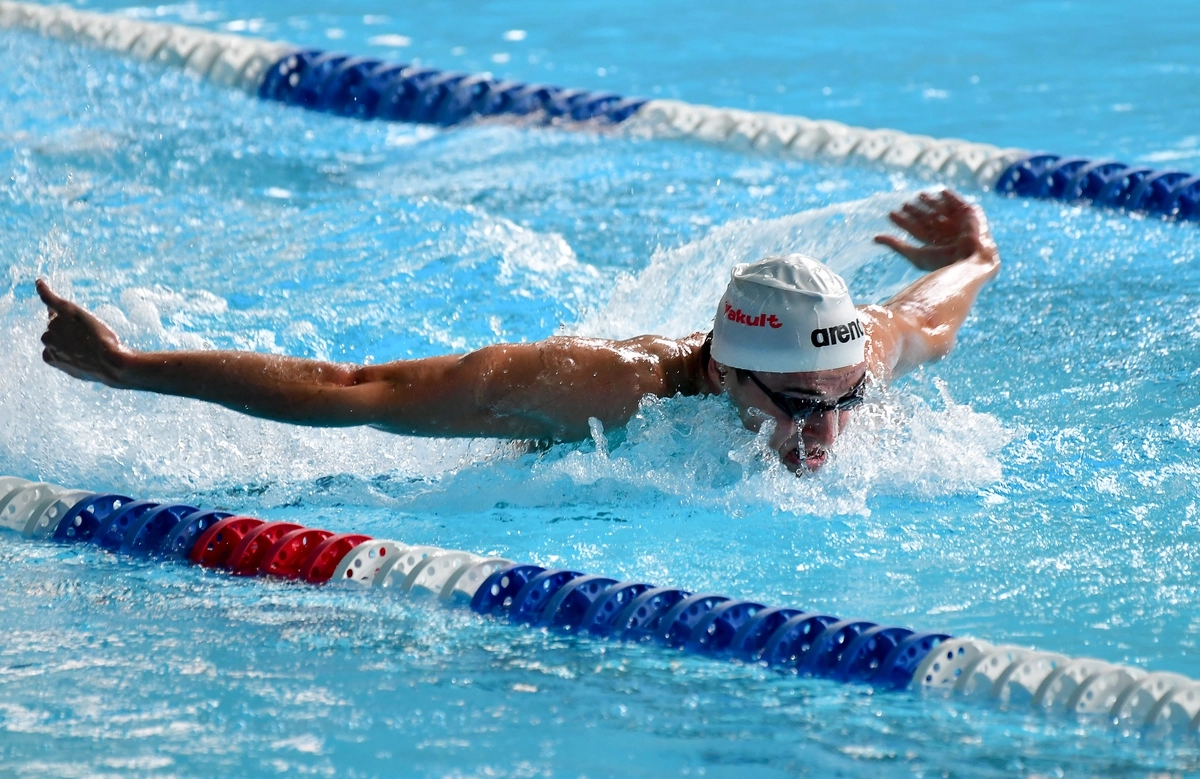 25-летний Александр Кудашев является серебряным и бронзовым призером чемпионата мира 2013 года. Он специализируется на плавании баттерфляем.