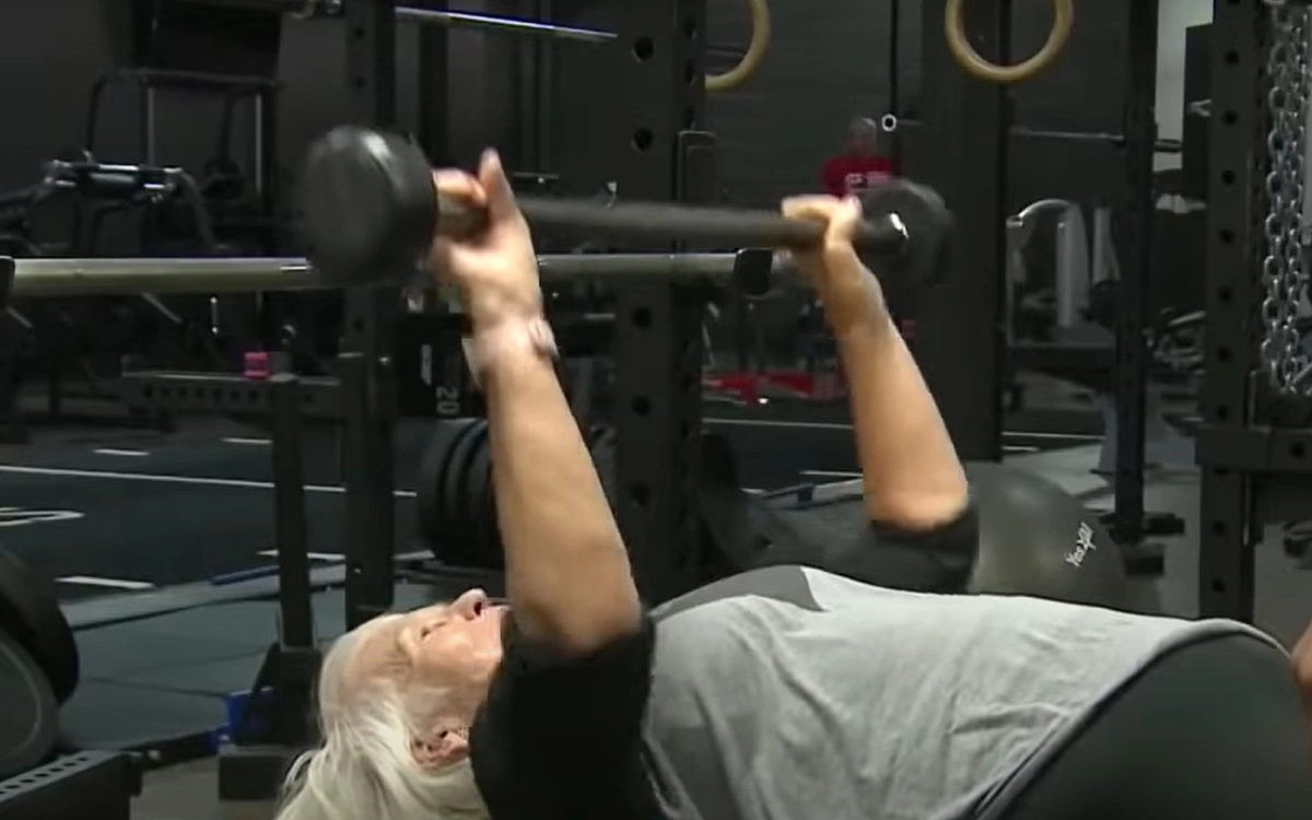 Сначала Линде с трудом давались даже простые упражнения.