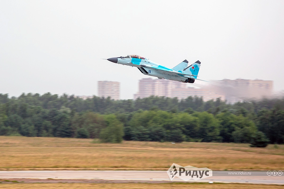 Многофункциональный легкий истребитель Миг-35 Многофункциональный легкий истребитель Миг-35