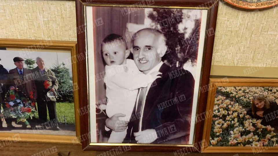 Эскобар с ребенком