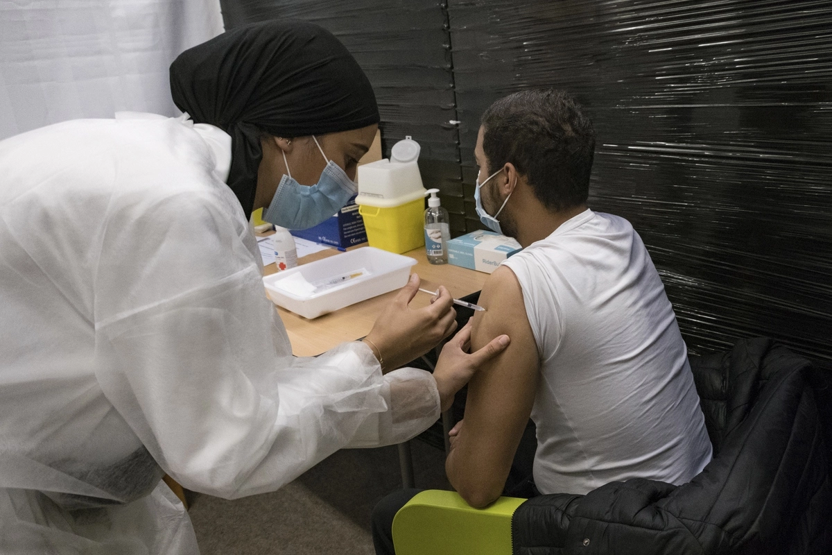 Вакцинация во Франции. © AP/TASS