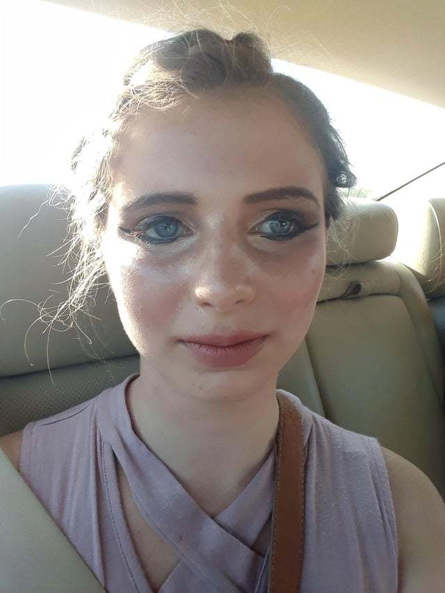 Вот что бывает, когда не читаешь отзывы на визажиста.