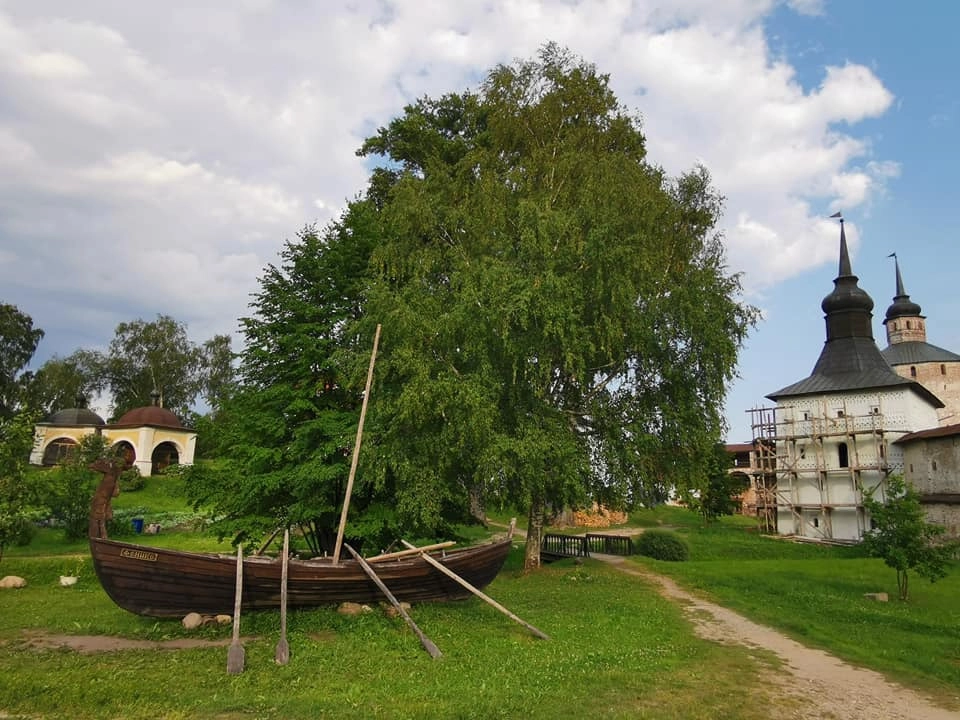 КирилооБелозерский у монахов. КирилооБелозерский у монахов.