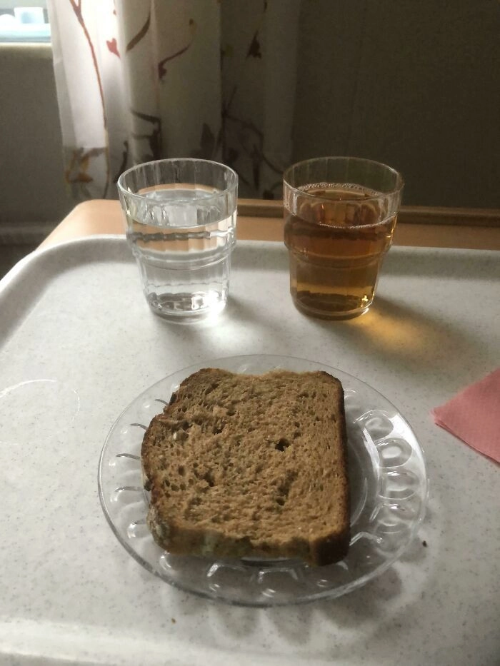 “Питательный больничный завтрак из Швеции”. 