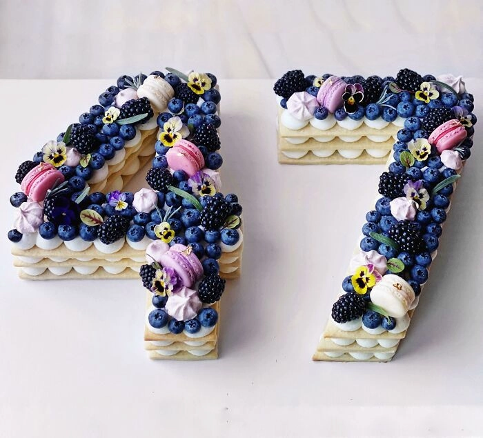 “Торт, который я сделала на день рождение мамули”. “Торт, который я сделала на день рождение мамули”.