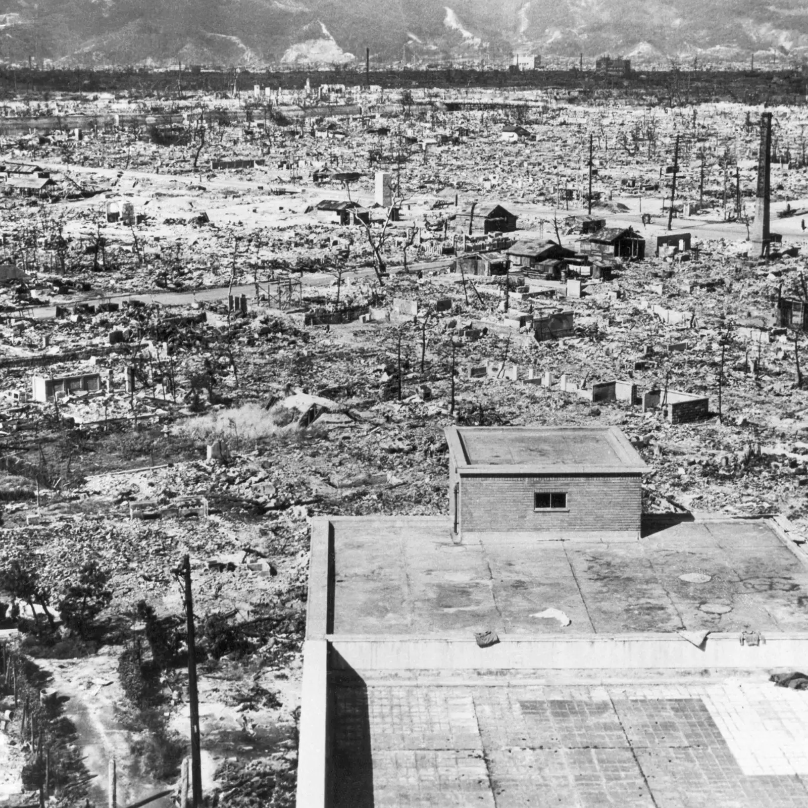 Хиросима после атомной бомбардировки.