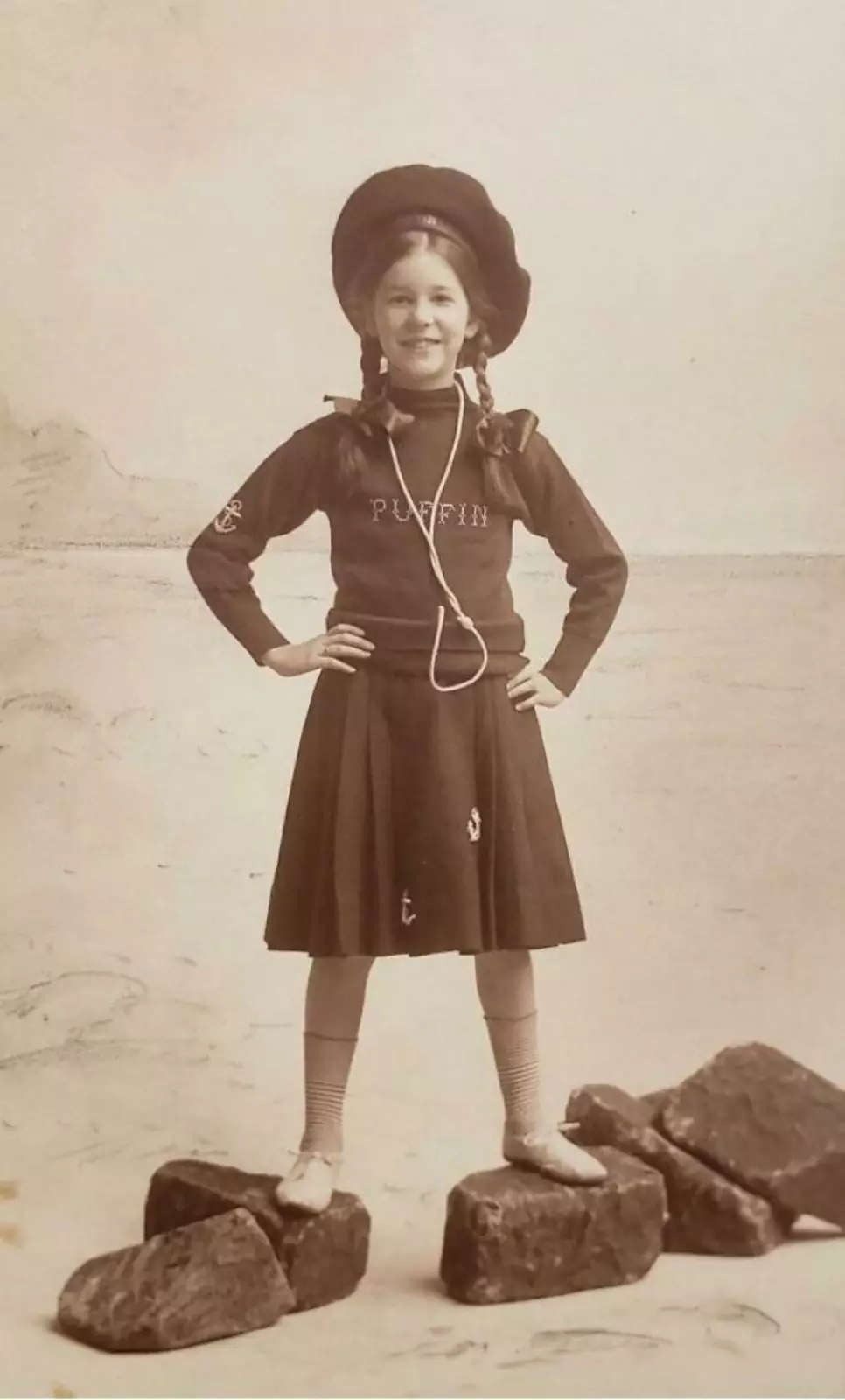 Моя прабабушка в начале 1900-х годов. Кажется, она была довольно крутой! 