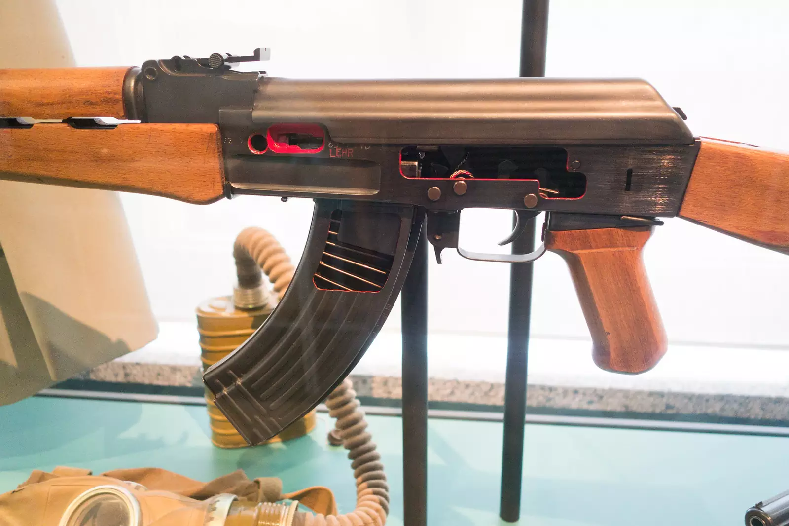 Автомат Калашникова. Автомат Калашникова.