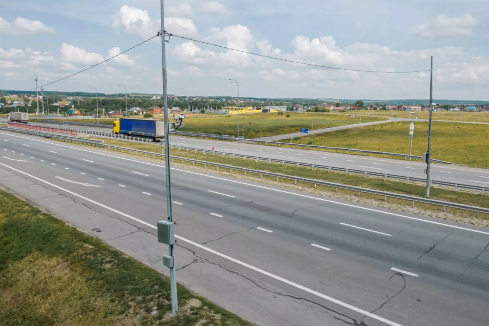 Стационарный комплекс «Автоураган» установленный на трассе М7 недалеко от Казани Стационарный комплекс «Автоураган» установленный на трассе М7 недалеко от Казани