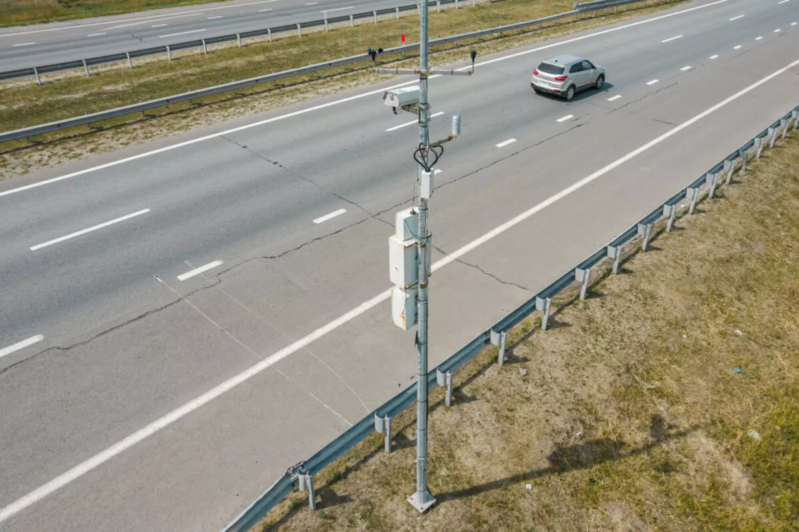 Стационарный комплекс «Автоураган» установленный на трассе М7 недалеко от Казани Стационарный комплекс «Автоураган» установленный на трассе М7 недалеко от Казани