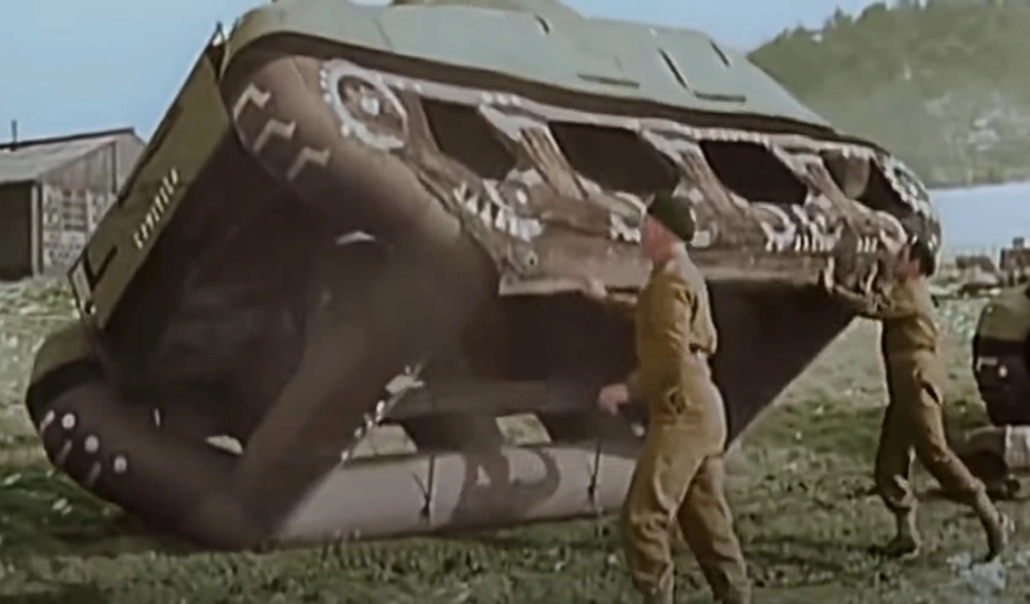 Надувная военная техника.