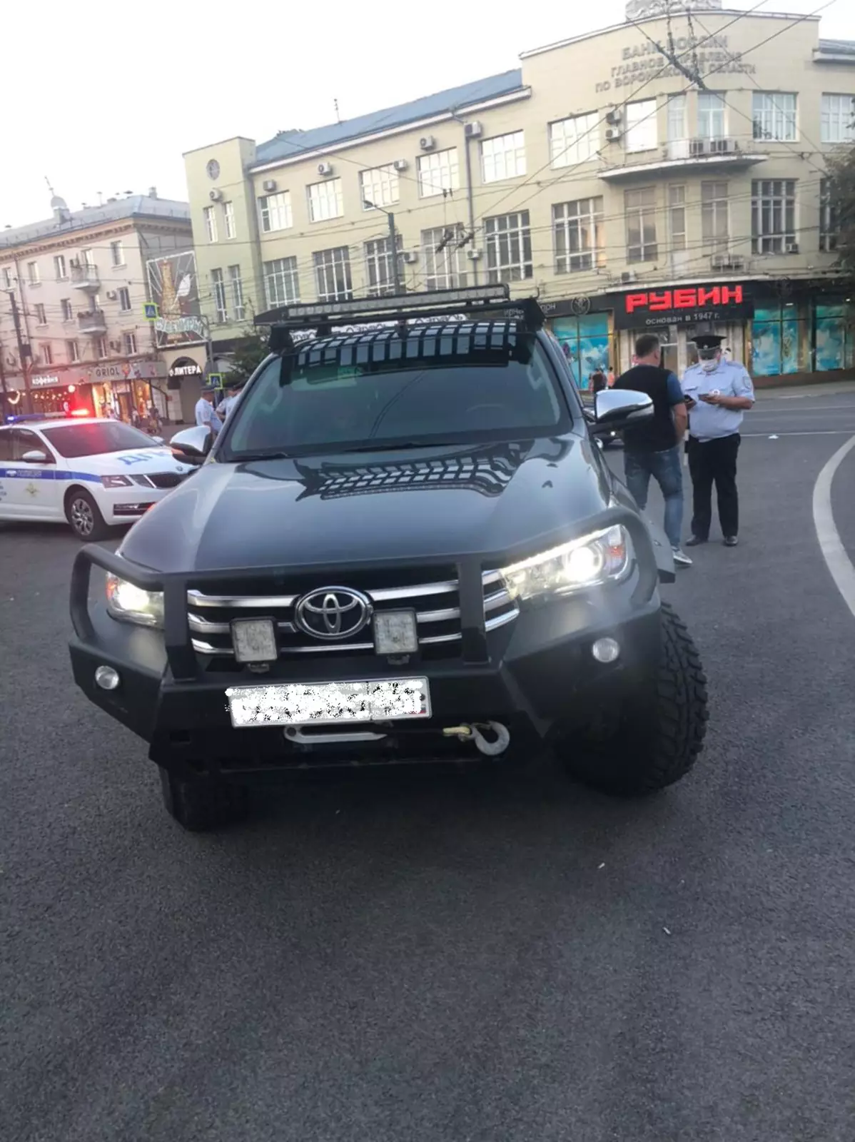 Тюнингованный автомобиль © ГИБДД