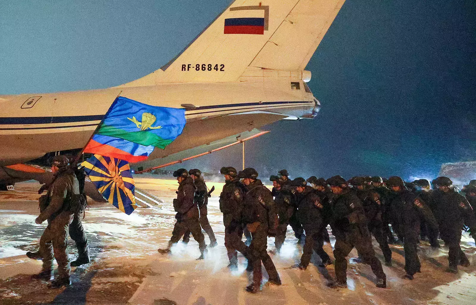 Возвращение российских миротворцев из Казахстана в Иваново Возвращение российских миротворцев из Казахстана в Иваново