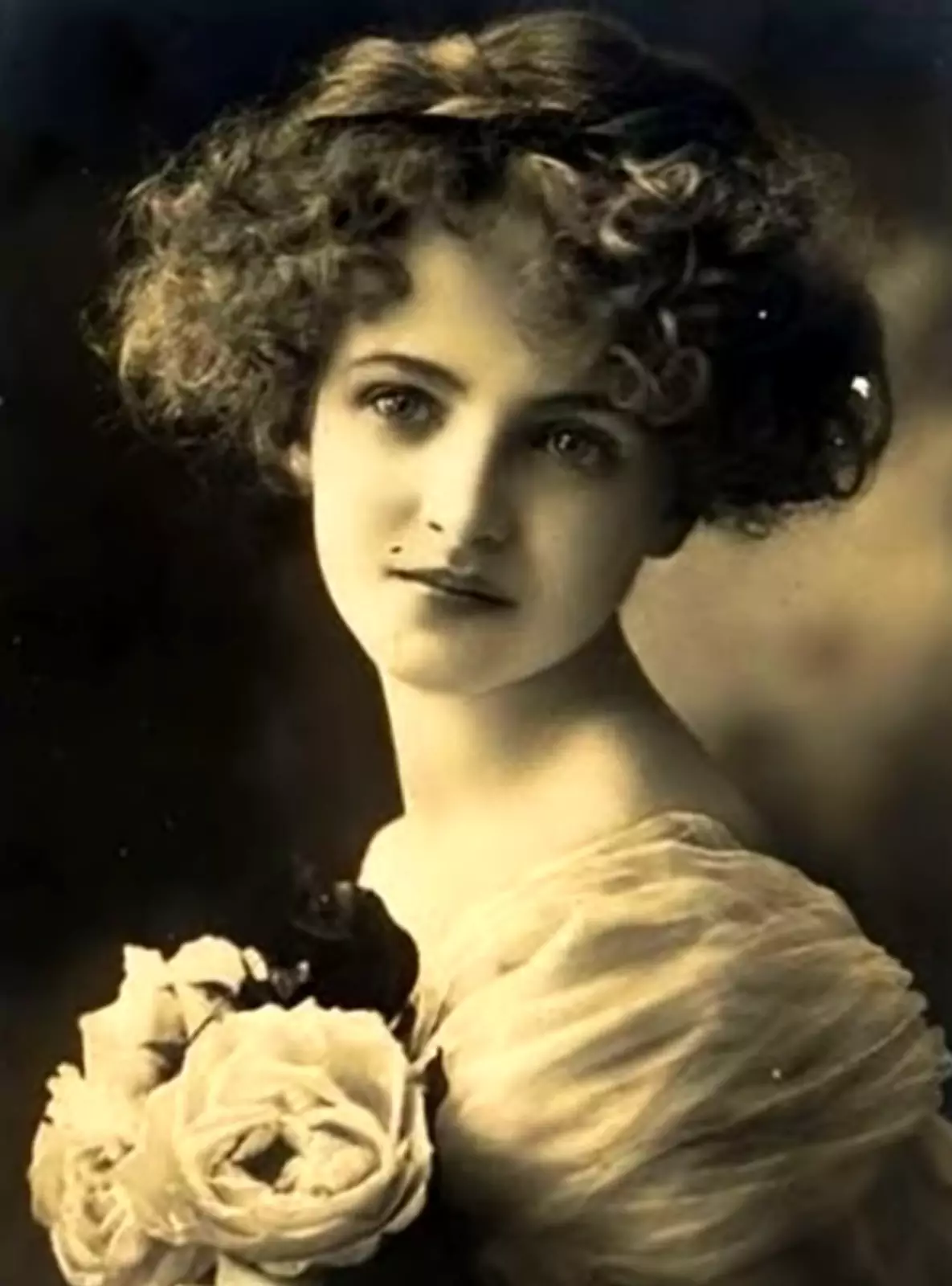 Бланш Монье в юности. Бланш Монье в юности.