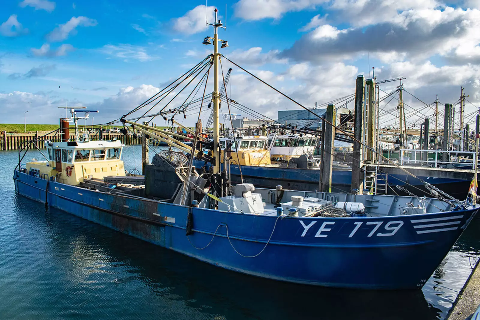 Рыболовные судна Рыболовные судна