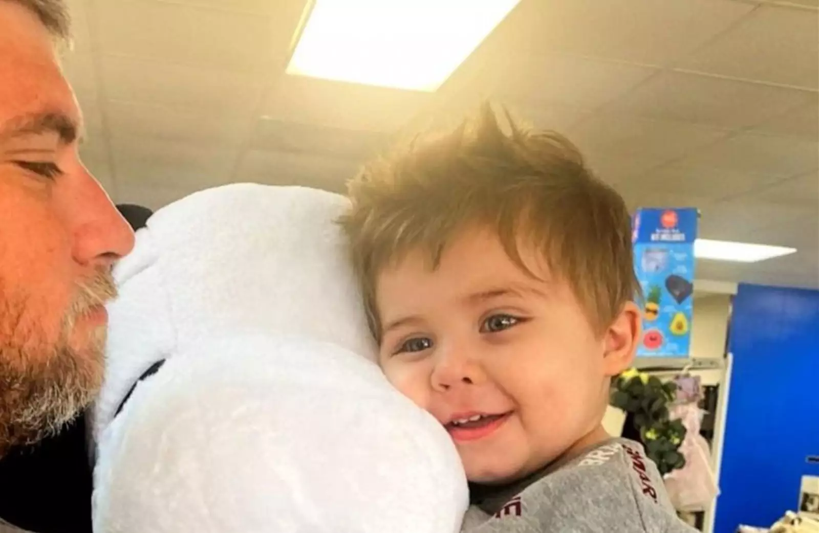 Брэндон с отцом. Брэндон с отцом.