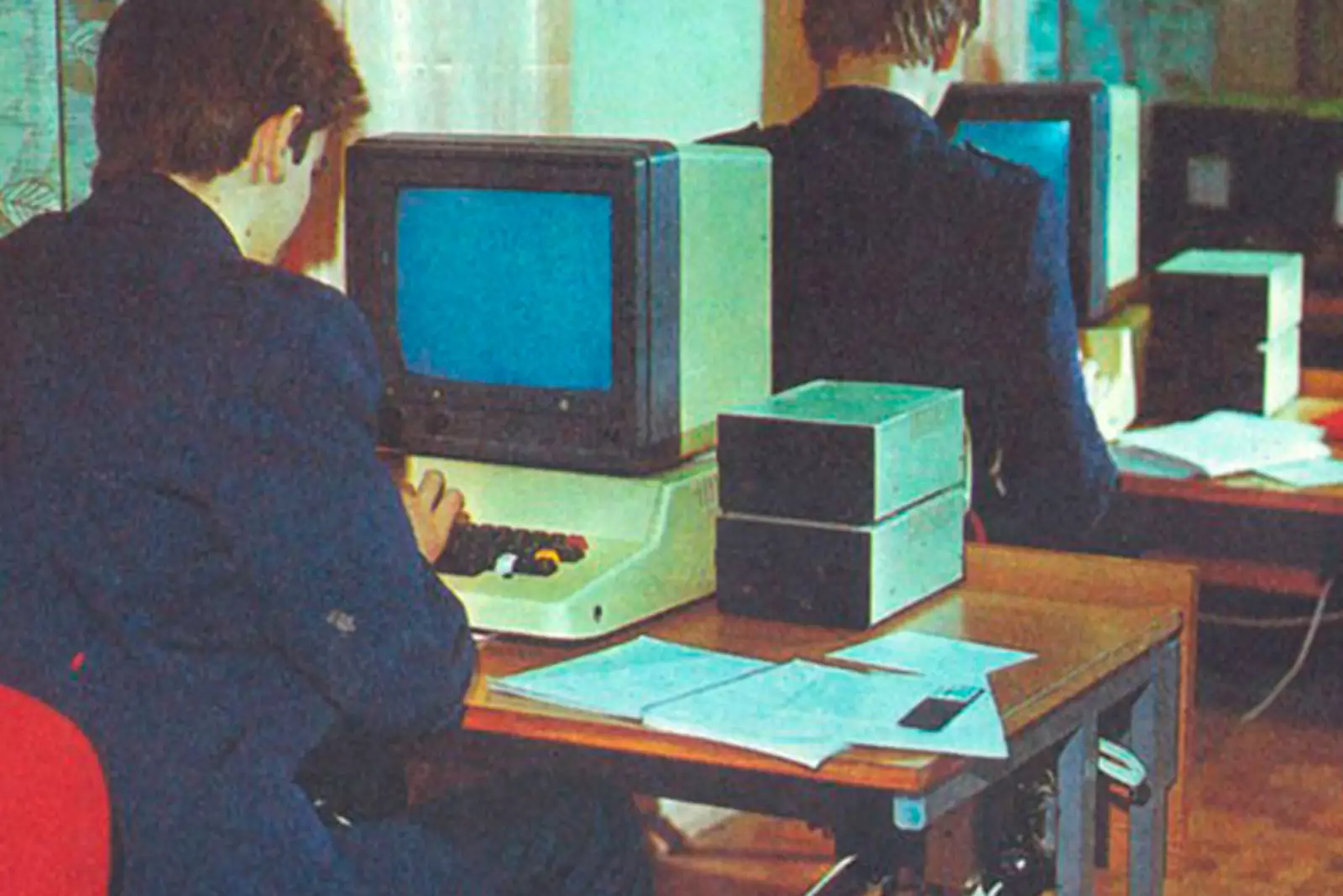 Информатика 30 лет. Информатика в Советской школе. Первые компьютеры в школах. Компьютеры 80-х годов.