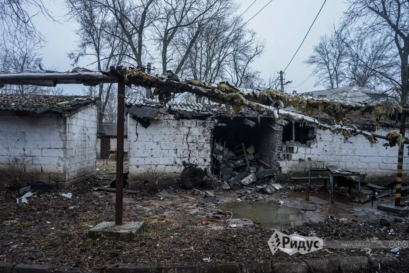 Обстрелы за последние дни. Разбомбленный дом Киевский район Донецка.